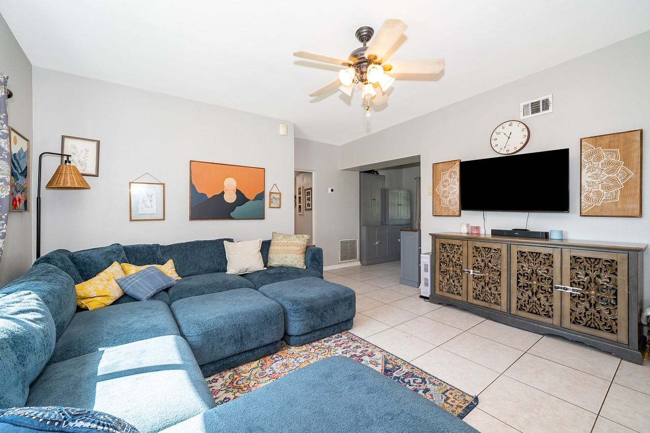 1624 Hollis Dr #1 - Photo 5 of 10