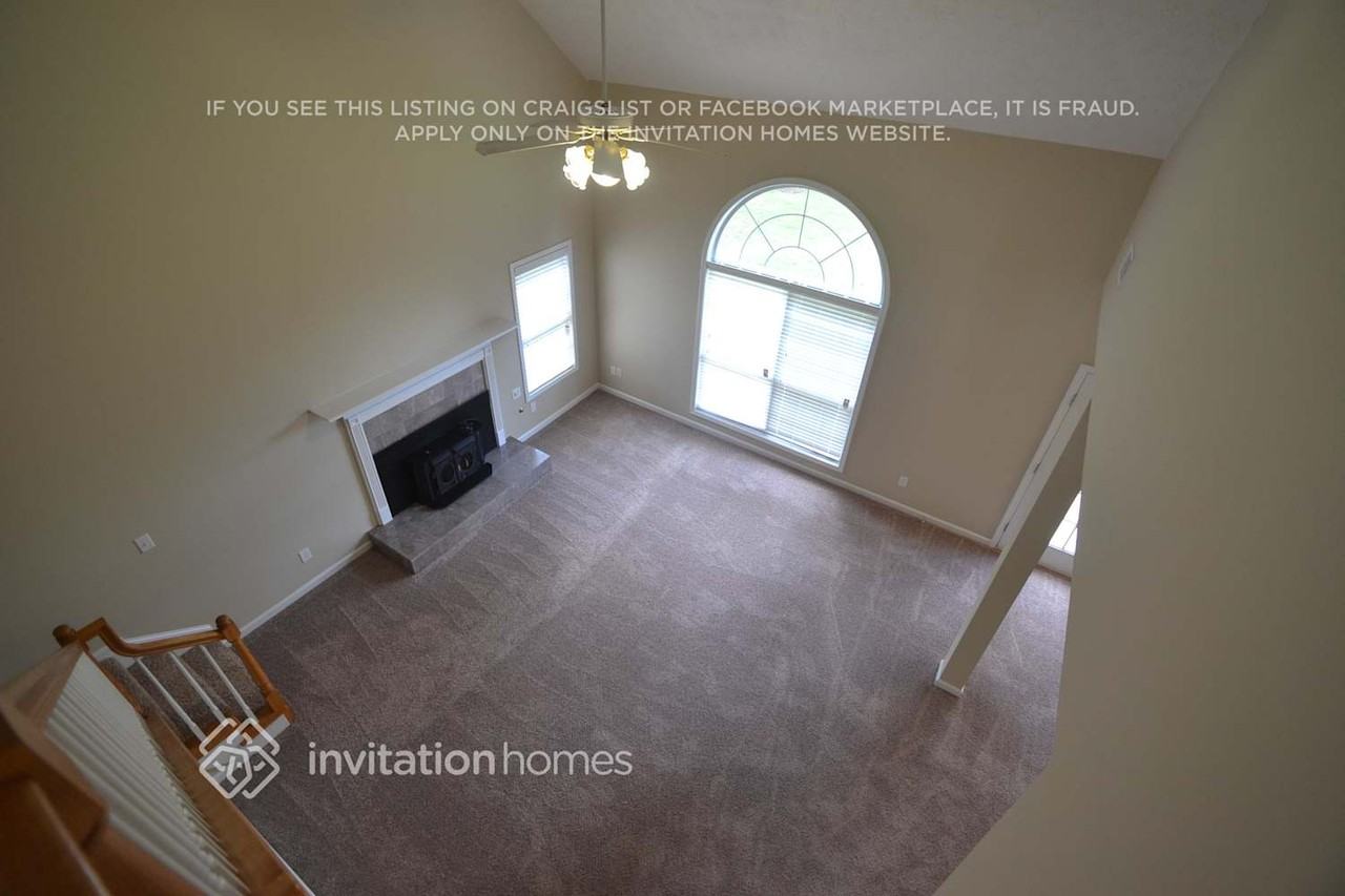 1930 Pilgrim Mill Cir - Photo 2 of 18