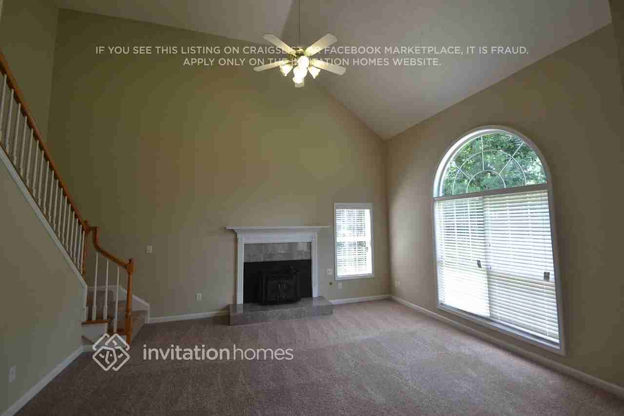 1930 Pilgrim Mill Cir - Photo 3 of 18
