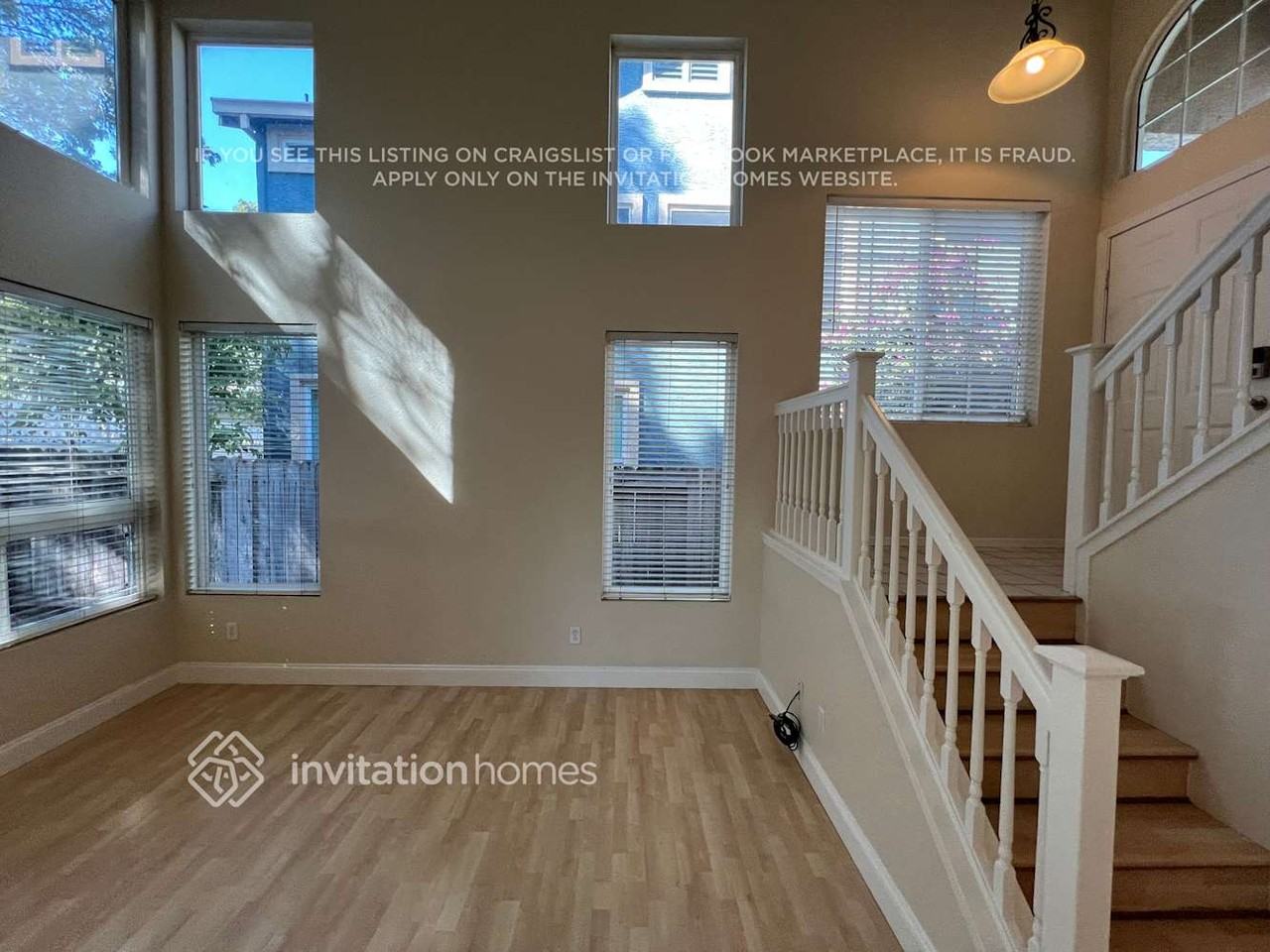 374 Promenade Cir - Photo 2 of 19