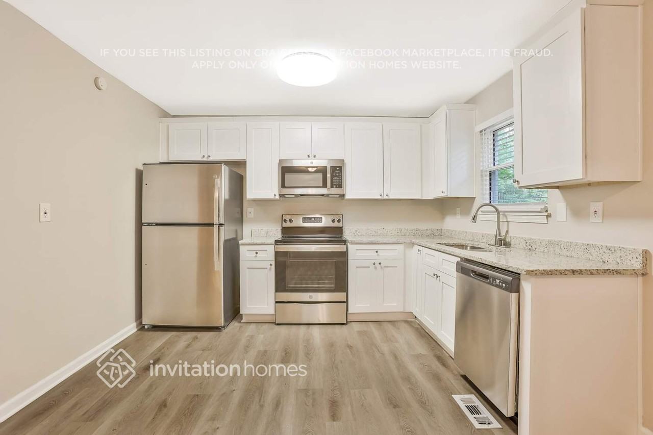 6056 Dana Dr - Photo 4 of 14