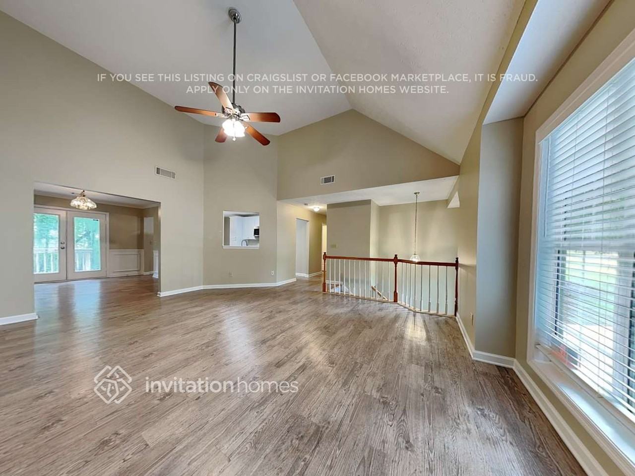 5995 Rolling Oaks Ln - Photo 4 of 25