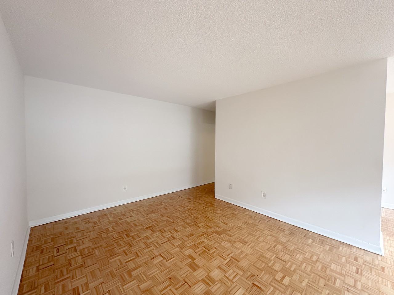 Grandstand Place - Photo 6 of 17