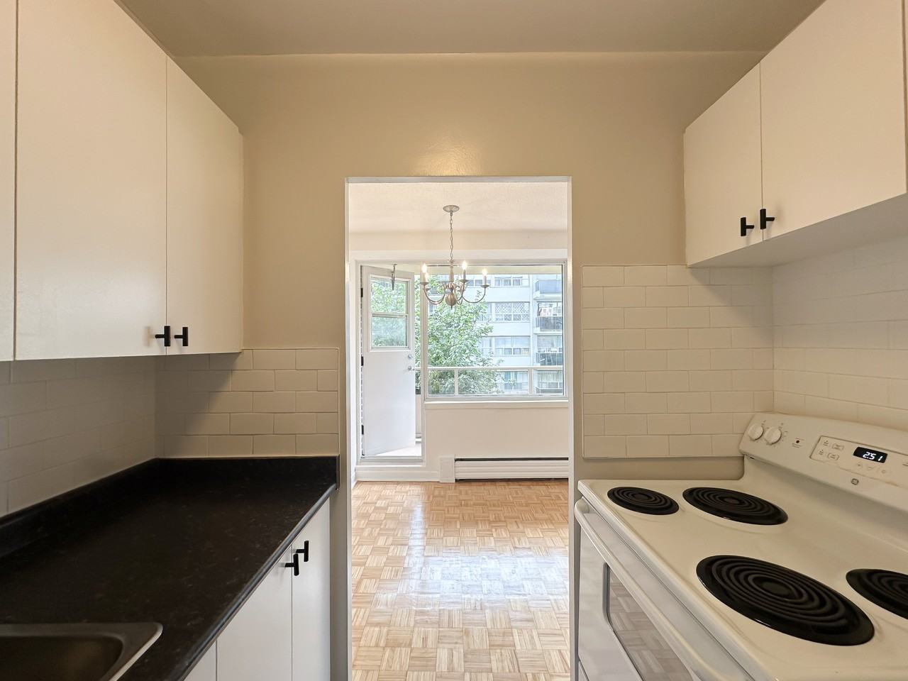 Grandstand Place - Photo 7 of 17