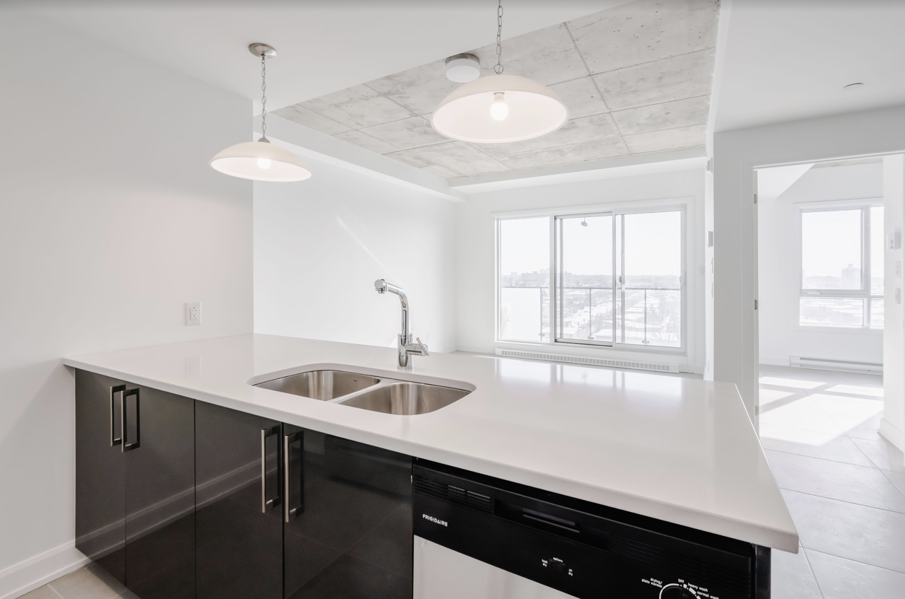 5792 Parkhaven - Photo 5 of 18