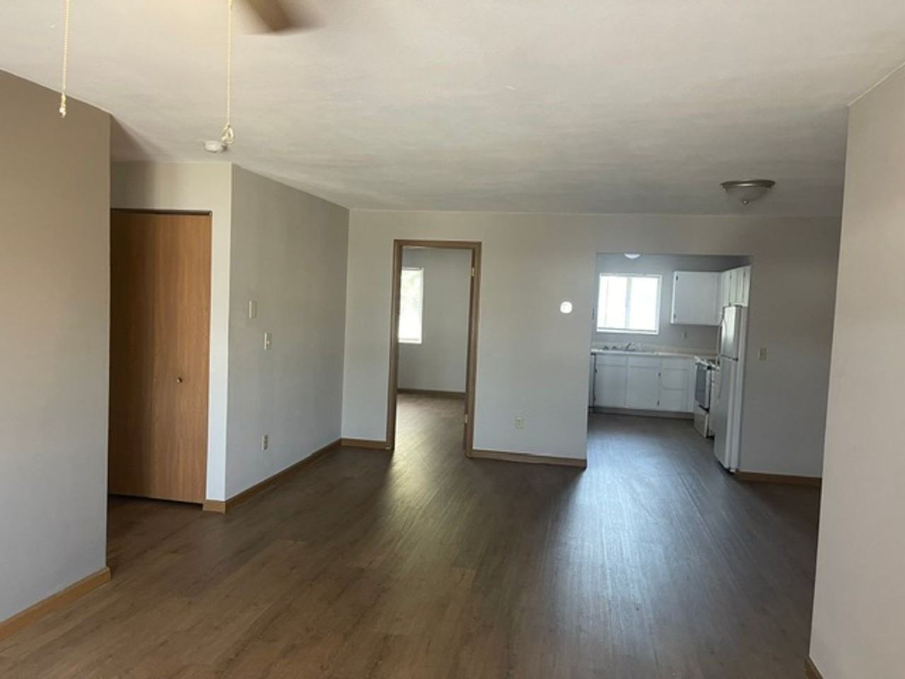 Court Royal Apartments - Photo 3 of 22