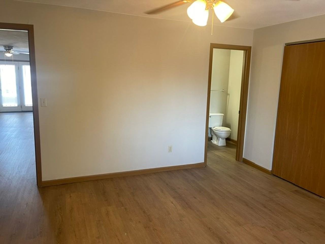 Court Royal Apartments - Photo 7 of 22