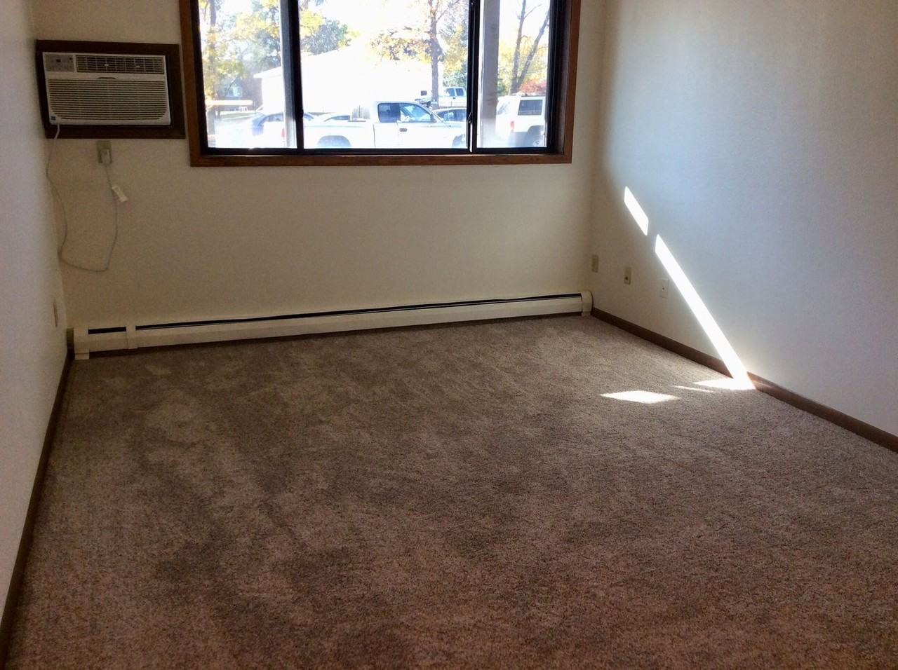 Eastwood Apartments - Photo 4 of 15