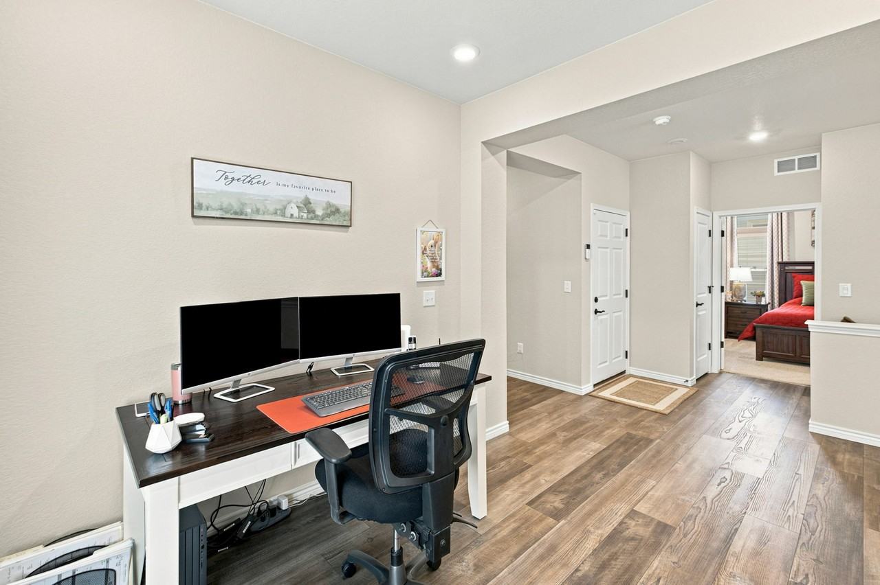 6001 Bennach Grv - Photo 4 of 50