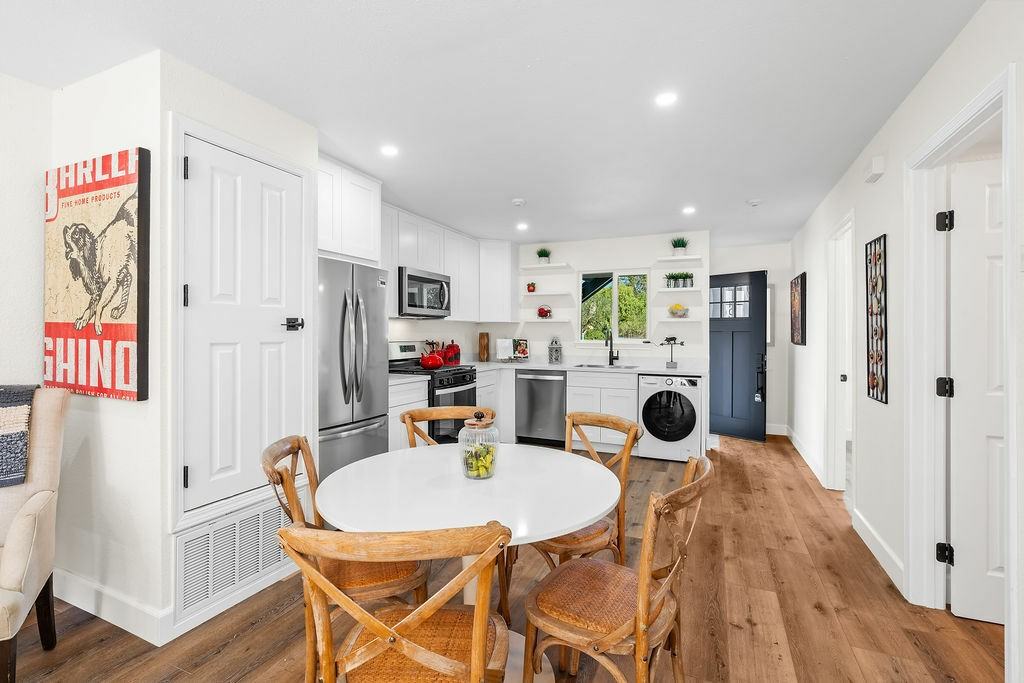 360 March Ave #A - Photo 6 of 23