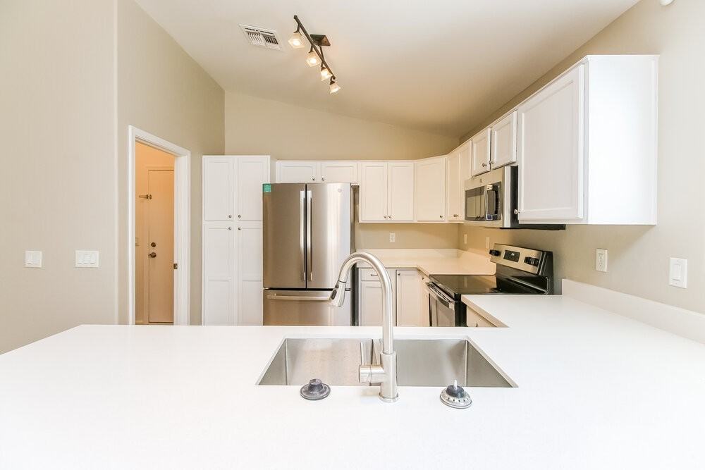 94 W Gold Dust Way - Photo 6 of 16