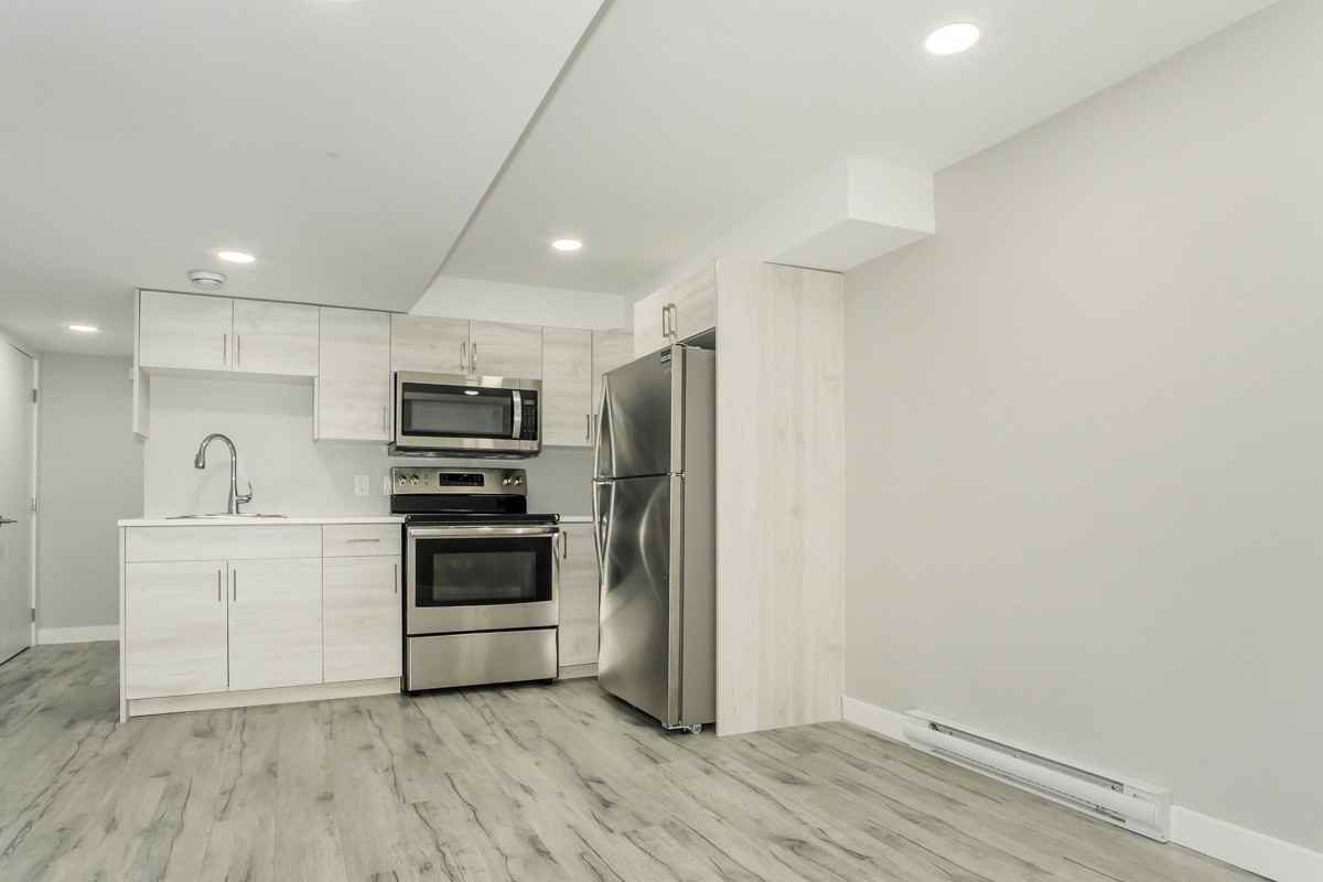 52 Crystal Avenue #A - Photo 3 of 17
