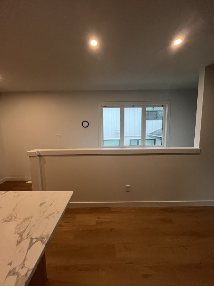 9602 80 Ave Nw - Photo 6 of 10