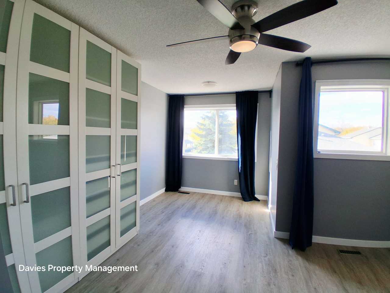 10909 106 St Nw - Photo 6 of 14
