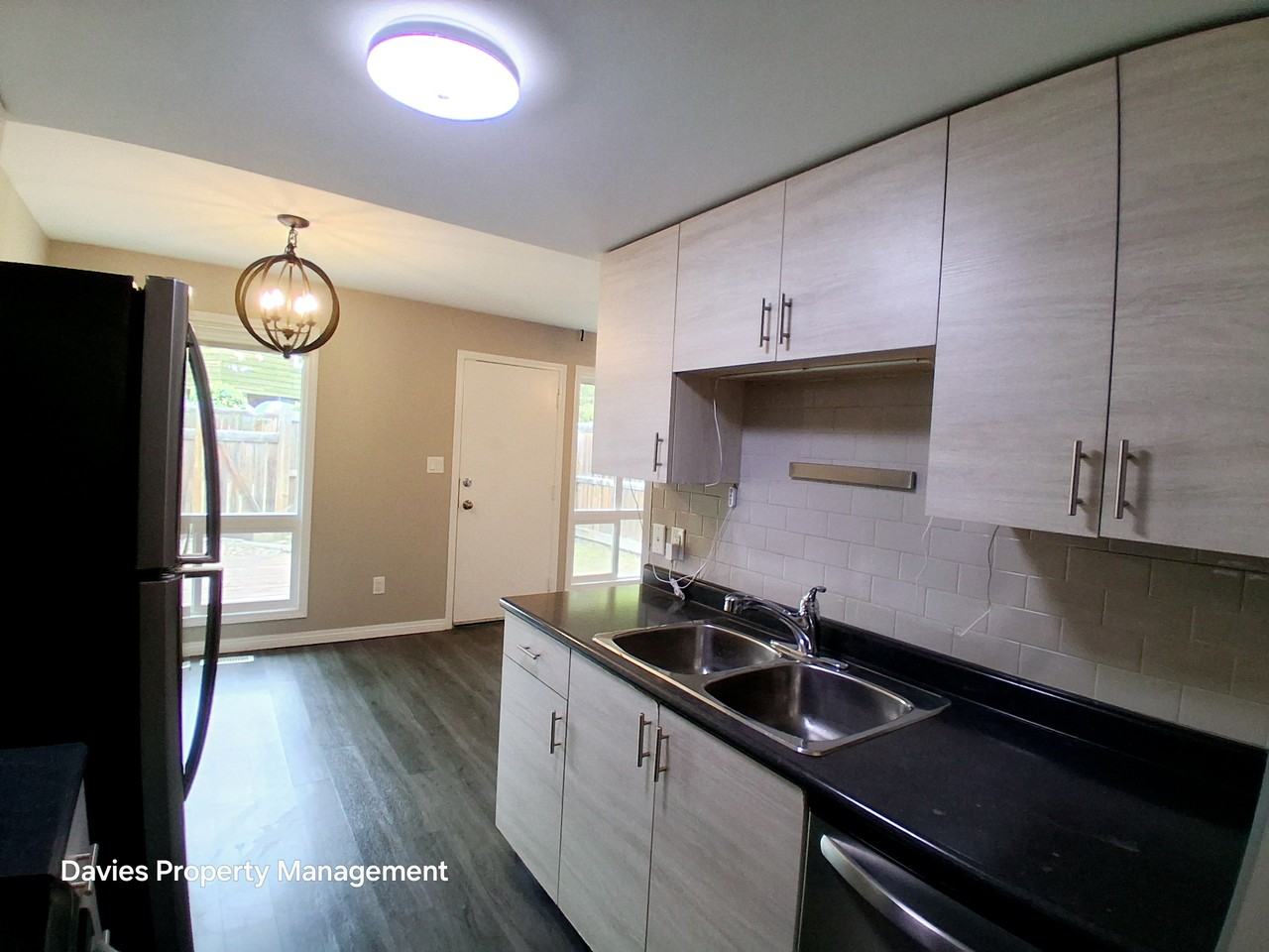 460 Abbottsfield Rd Nw - Photo 3 of 19