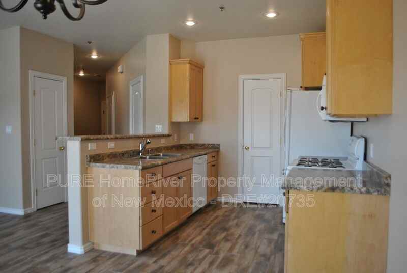 1927 Hollyhock Cir - Photo 3 of 22