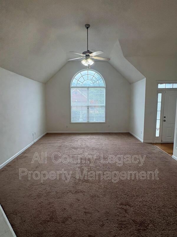 2803 Newtons Crest Cir - Photo 2 of 17