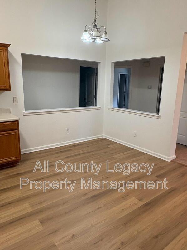 2803 Newtons Crest Cir - Photo 7 of 17