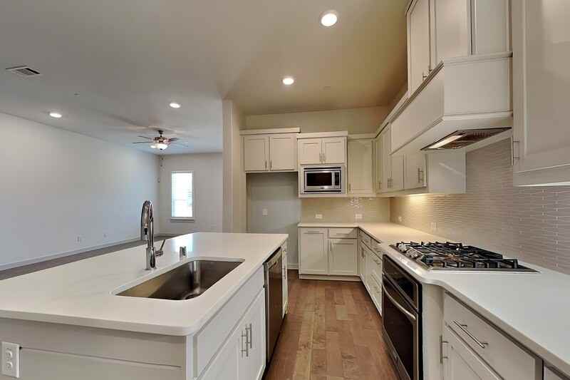 7362 Sprangletop St - Photo 4 of 27