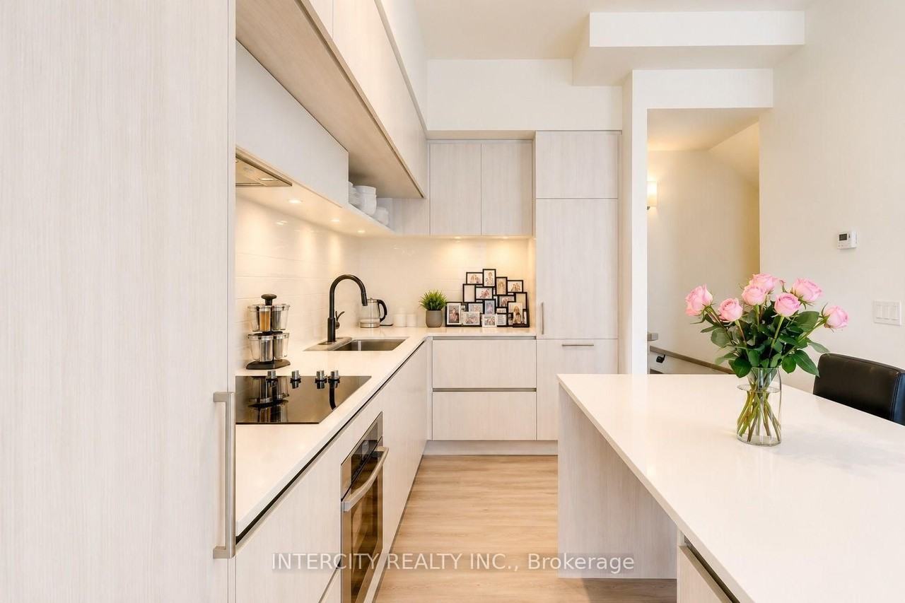 11 David Eyer Road - Photo 3 of 12