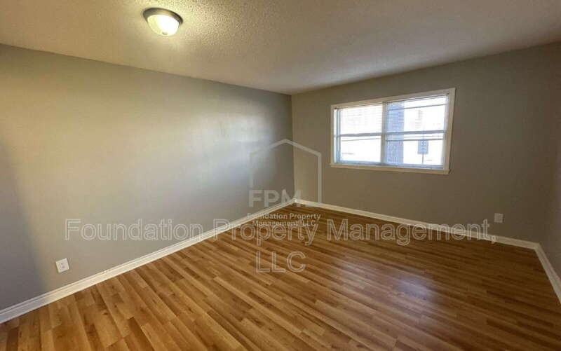34 N Idlewild St #7 - Photo 6 of 11