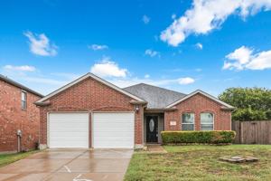 featured image of 711 River Run Dr
