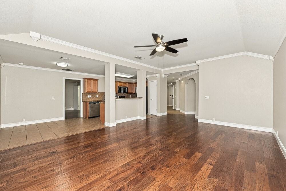 711 River Run Dr - Photo 4 of 19