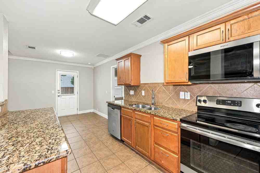 711 River Run Dr - Photo 7 of 19