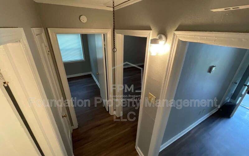 3077 Beaumont Ave - Photo 7 of 10