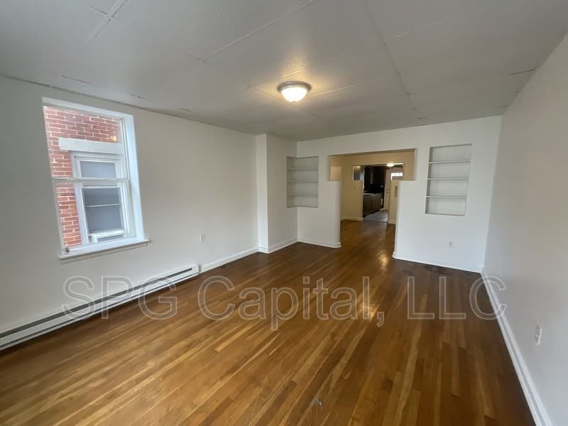123 W 2nd St - Photo 3 of 10