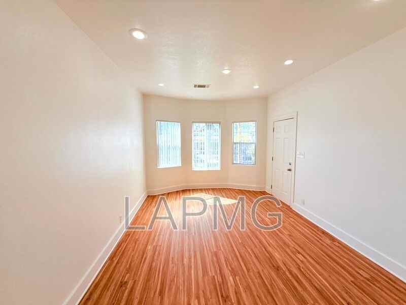 1870 Daly St #1872 - Photo 2 of 15