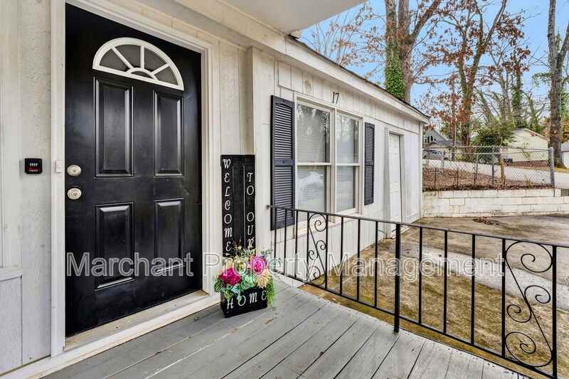 17 Miracle Dr - Photo 5 of 36