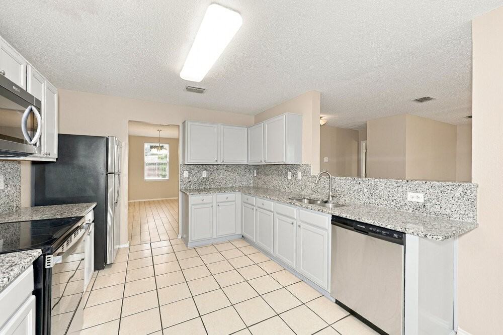 2812 Sonora Ln - Photo 6 of 16