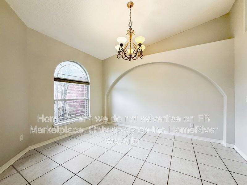 6609 Codell St - Photo 5 of 19