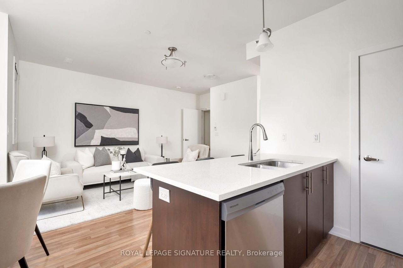 370 Red Maple Road - Photo 4 of 9