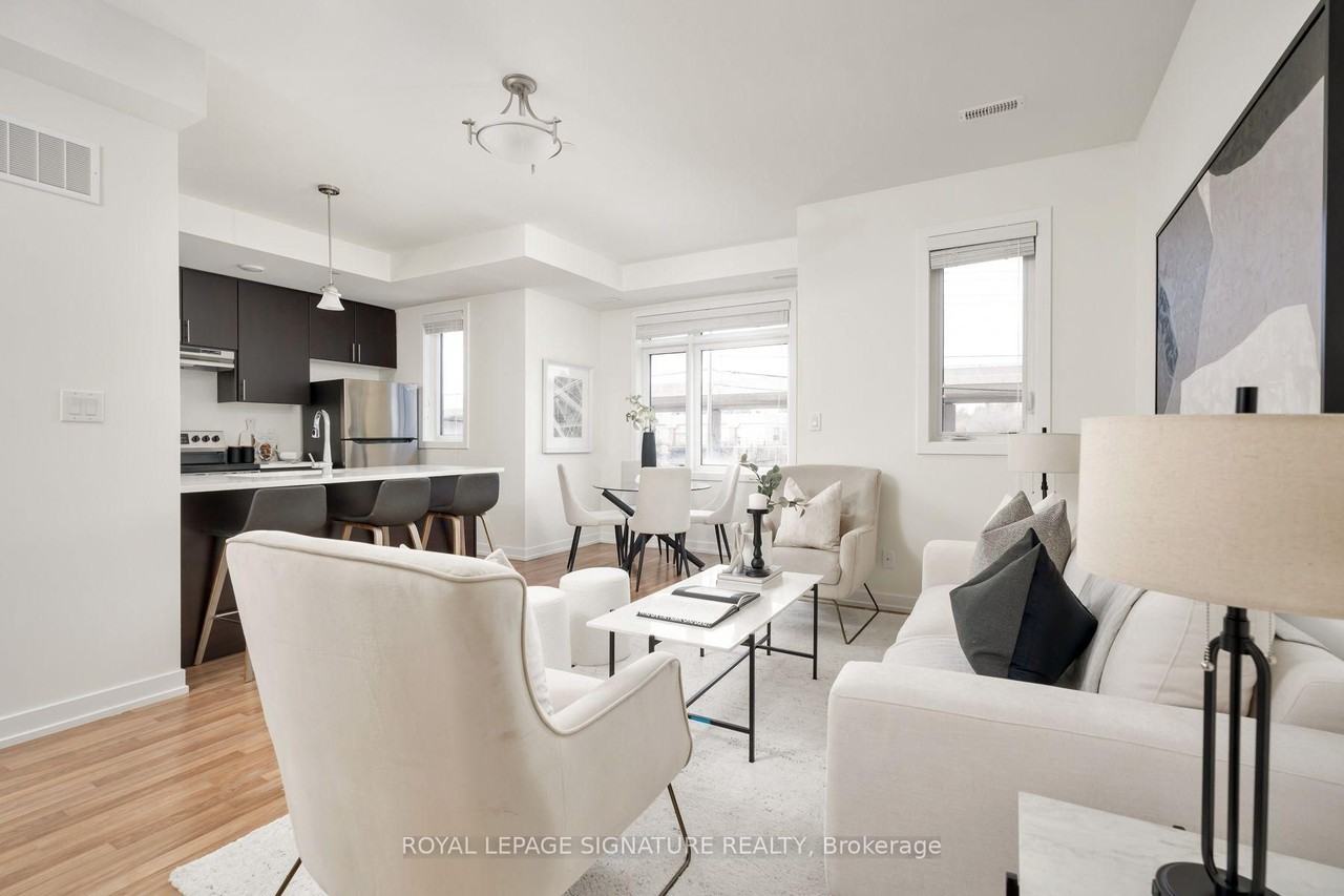 370 Red Maple Road - Photo 2 of 9