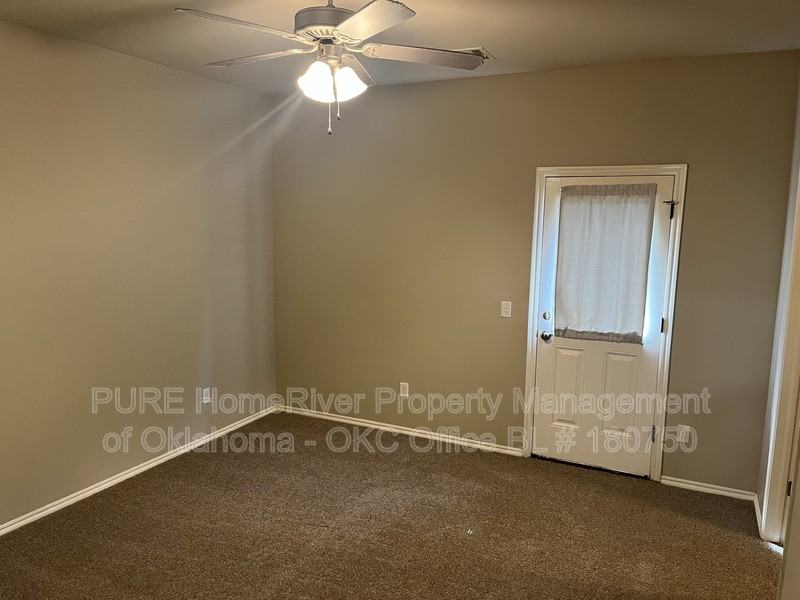 214 Ashley Dr - Photo 7 of 17