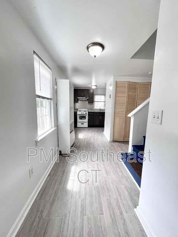 39 Shaw St #2 - Photo 3 of 18