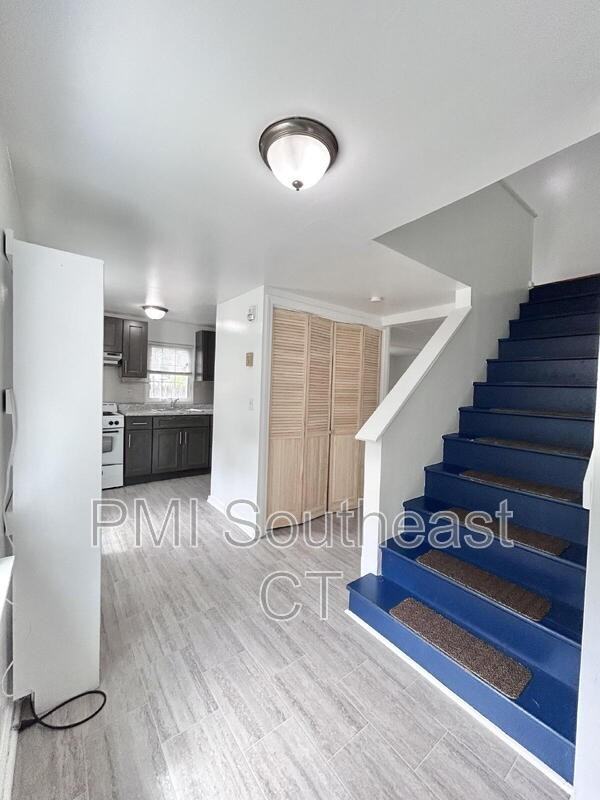 39 Shaw St #2 - Photo 4 of 18