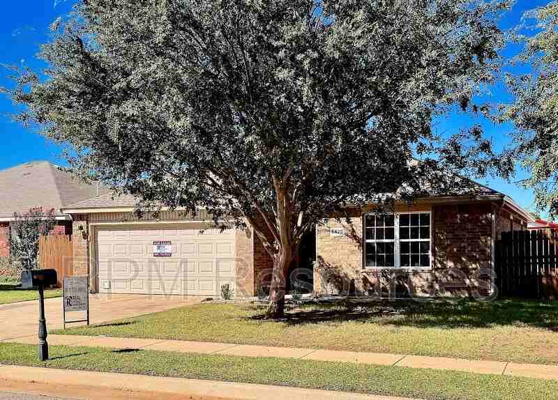 8425 Sw 48th St - Photo 2 of 28