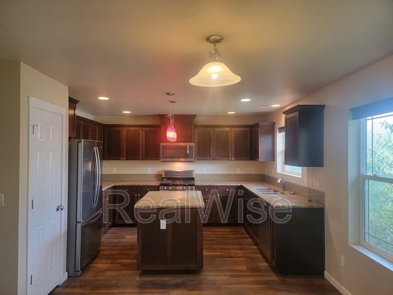 62727 Hawkview Rd - Photo 6 of 24