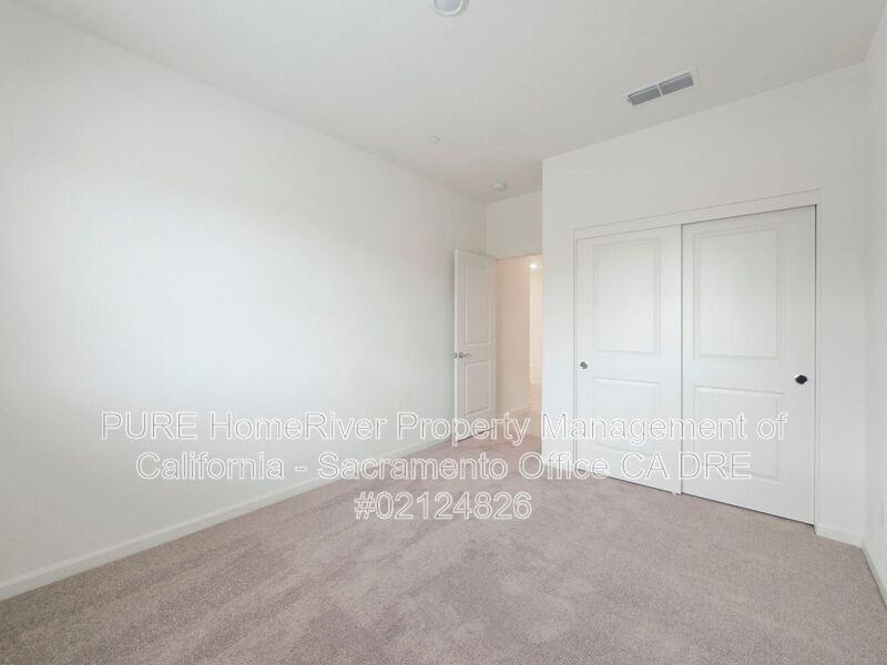 5065 Limington St - Photo 5 of 35