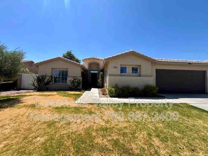 43209 Avenida Isabella - Photo 2 of 42