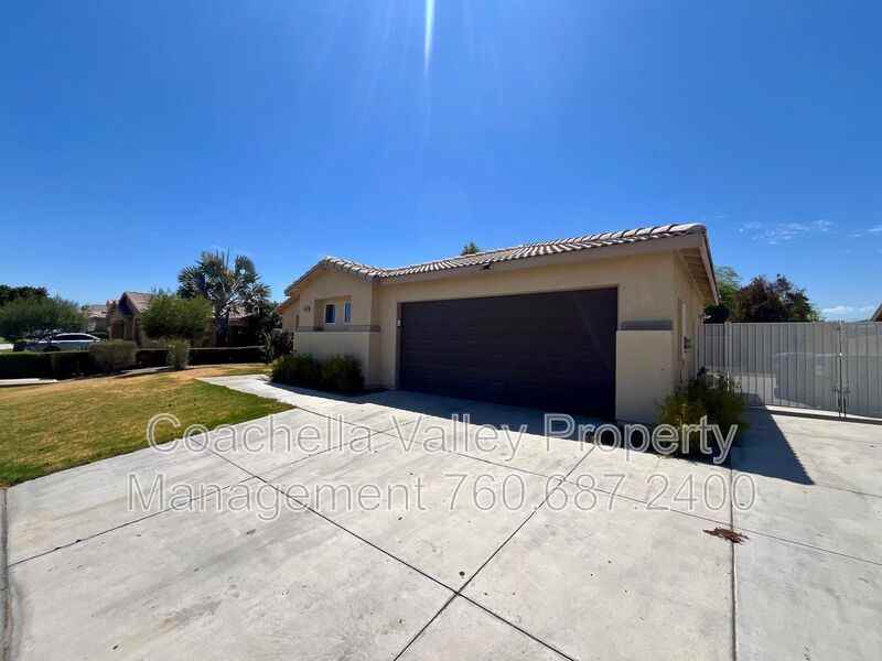 43209 Avenida Isabella - Photo 4 of 42