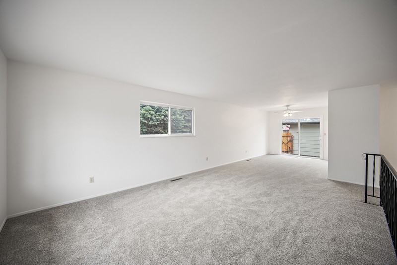 6737 Hampton Dr - Photo 6 of 37