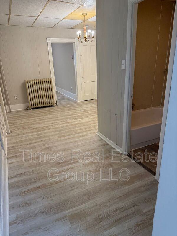 226 Dock St #1 - Photo 5 of 16
