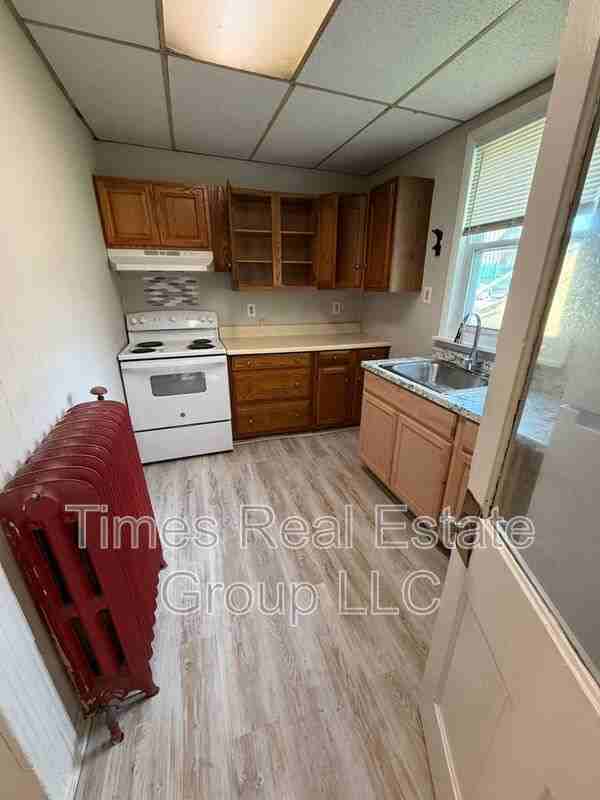 226 Dock St #1 - Photo 6 of 16