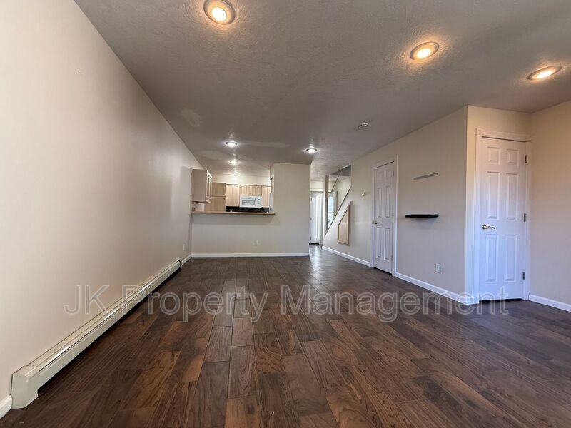 1508 5th St Nw #3 - Photo 2 of 42