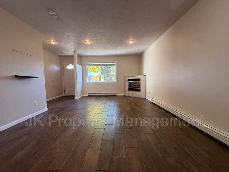1508 5th St Nw #3 - Photo 5 of 42