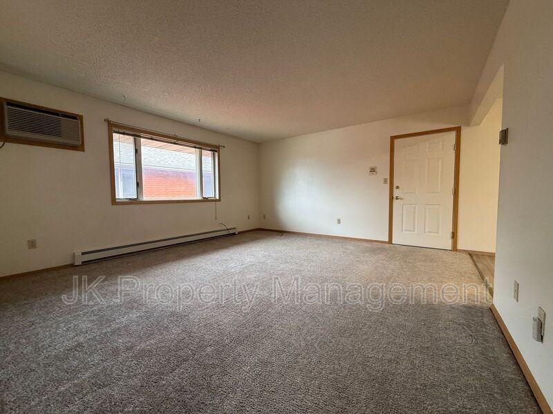 3532 11th Ave S #10 - Photo 4 of 18